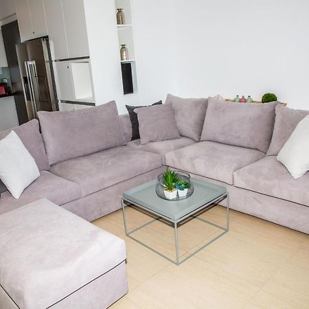 Komfort City Apartment "Elias" Mit Meerblick In Lavrio エクステリア 写真